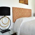בית הארחה Sleep In Bucelas