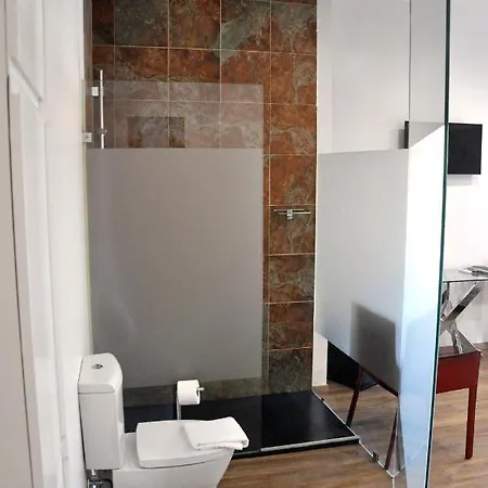 Sleep In Gasthuis Bucelas