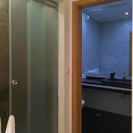 Sleep In Gasthuis Bucelas