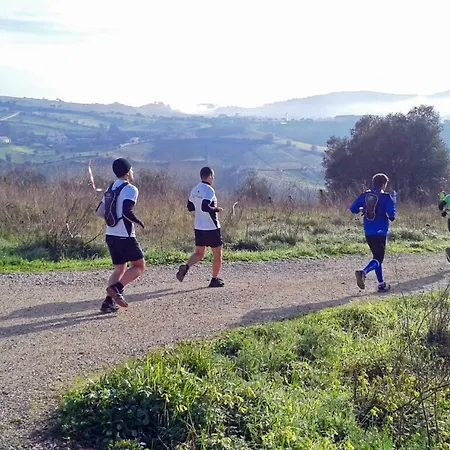 Sleep In Gasthuis Bucelas