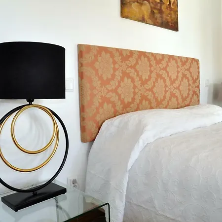 招待所 Sleep In Bucelas